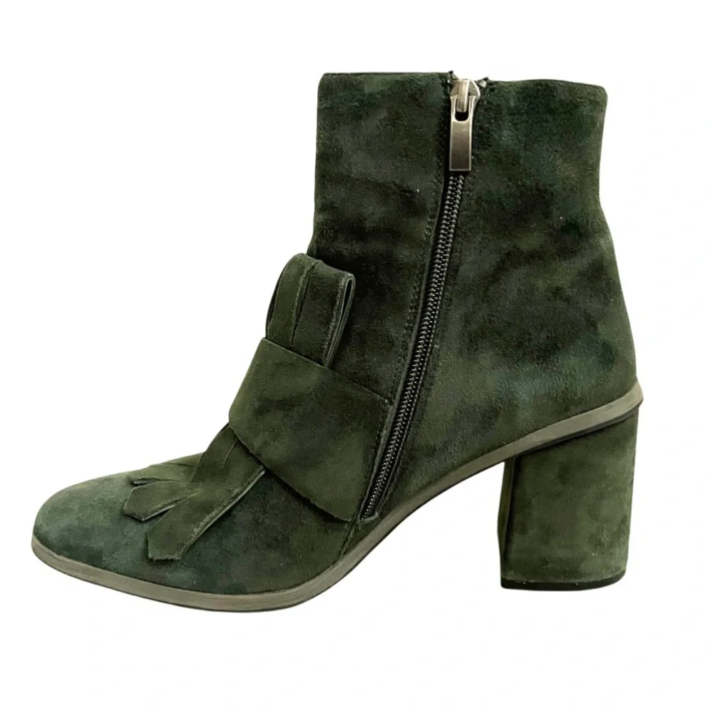Anthropologie Bruno Premi Suede Kiltie Booties 39 - Picture 4 of 13